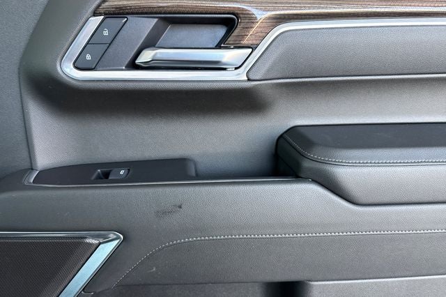 2025 Chevrolet Silverado 1500 LT LT1