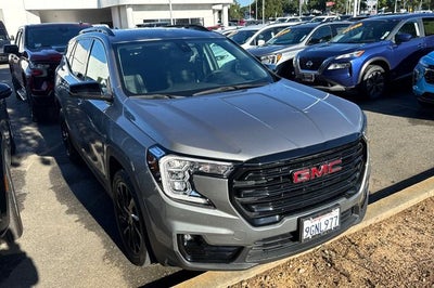 2023 GMC Terrain SLT
