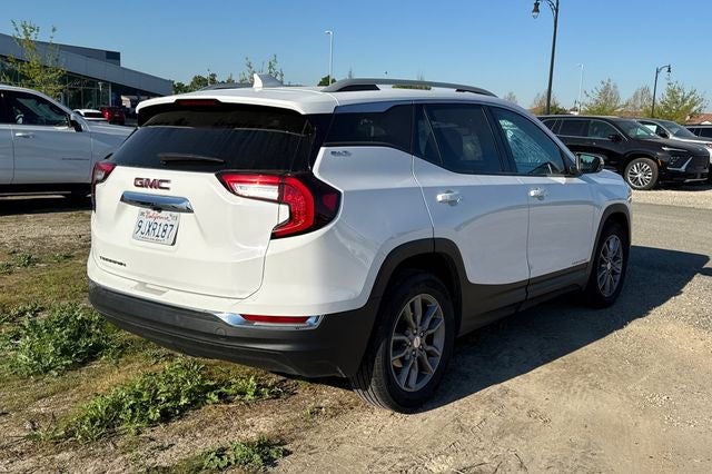 2024 GMC Terrain SLT