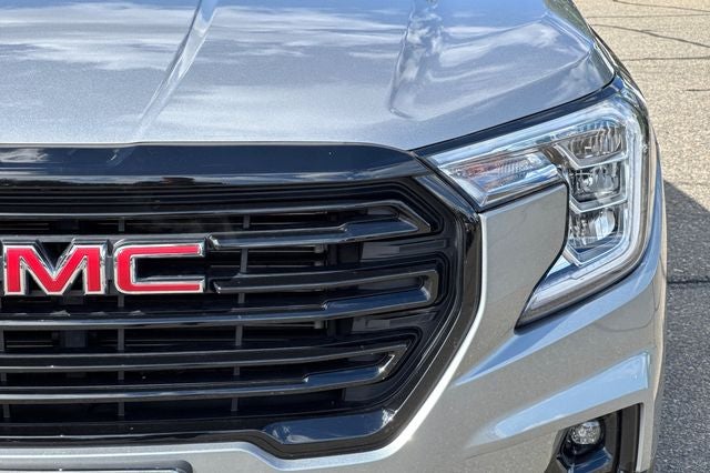 2023 GMC Terrain SLT elevation edition