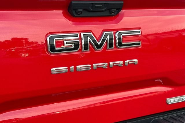 2025 GMC Sierra 1500 Elevation