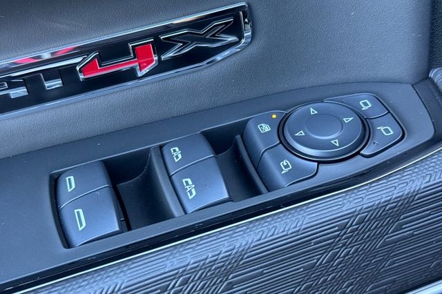 2025 GMC Sierra 1500 AT4X