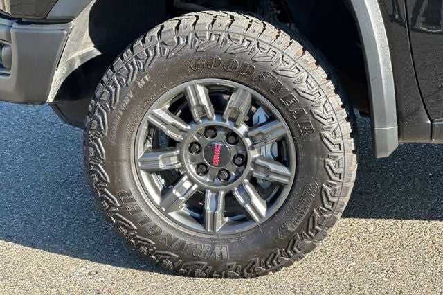 2025 GMC Sierra 1500 AT4X