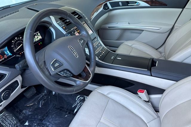 2016 Lincoln MKZ Hybrid Base