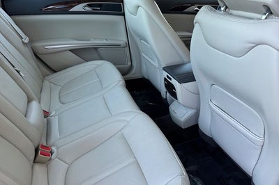 2016 Lincoln MKZ Hybrid Base