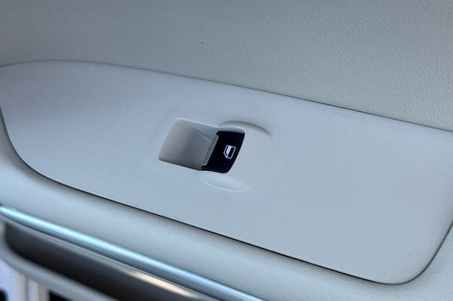 2016 Lincoln MKZ Hybrid Base