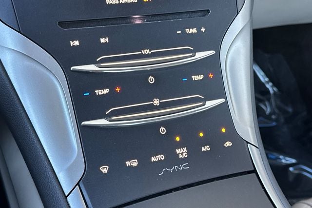 2016 Lincoln MKZ Hybrid Base