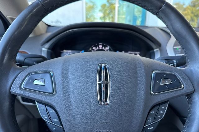 2016 Lincoln MKZ Hybrid Base