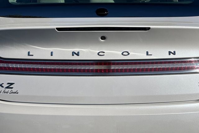 2016 Lincoln MKZ Hybrid Base