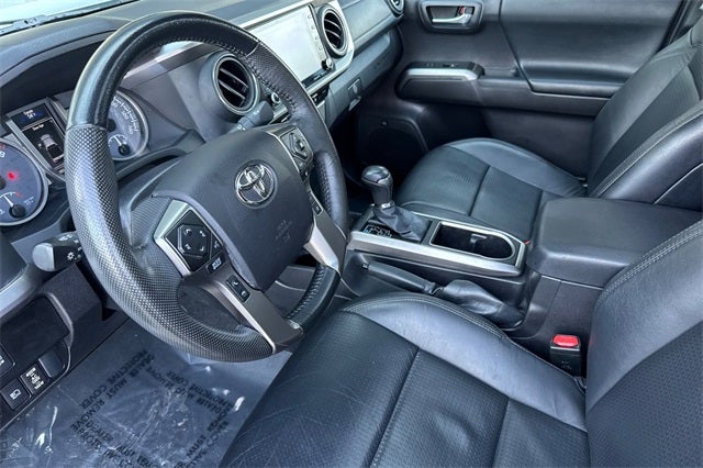 2022 Toyota Tacoma Limited V6