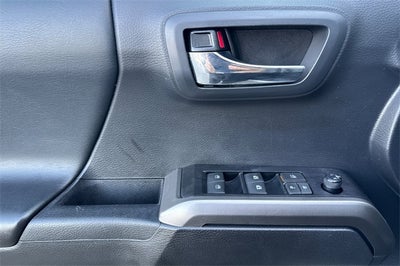 2022 Toyota Tacoma Limited V6