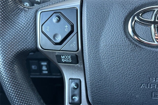 2022 Toyota Tacoma Limited V6