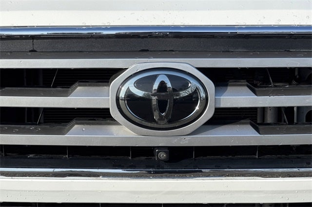 2022 Toyota Tacoma Limited V6