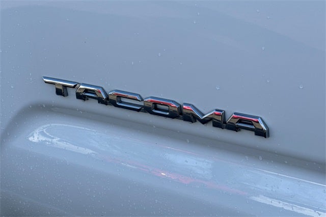 2022 Toyota Tacoma Limited V6