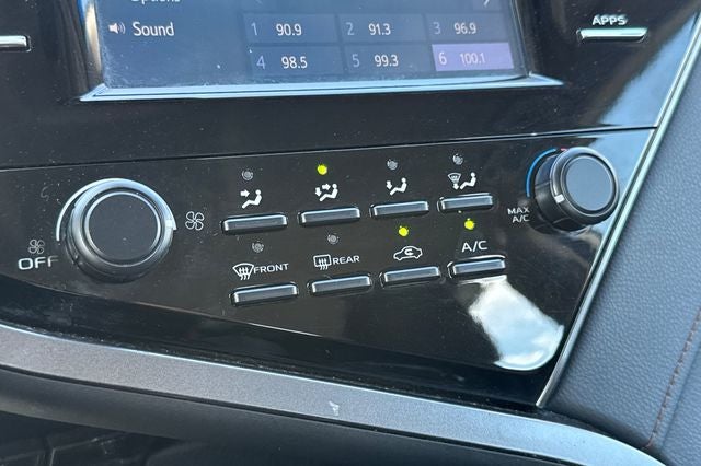 2019 Toyota Camry LE