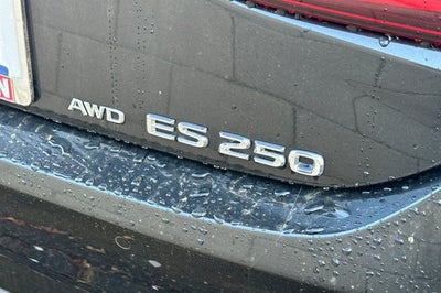 2023 Lexus ES 250