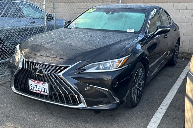 2023 Lexus ES 250