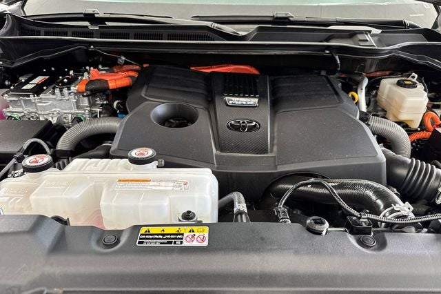 2025 Toyota Tundra Hybrid Capstone