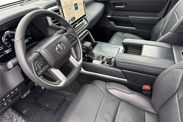 2025 Toyota Tundra Hybrid Platinum