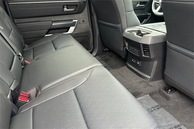 2025 Toyota Tundra Hybrid Platinum