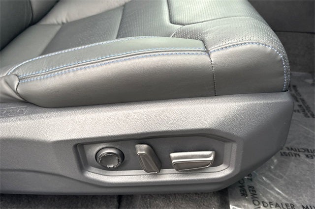 2025 Toyota Tundra Hybrid Platinum