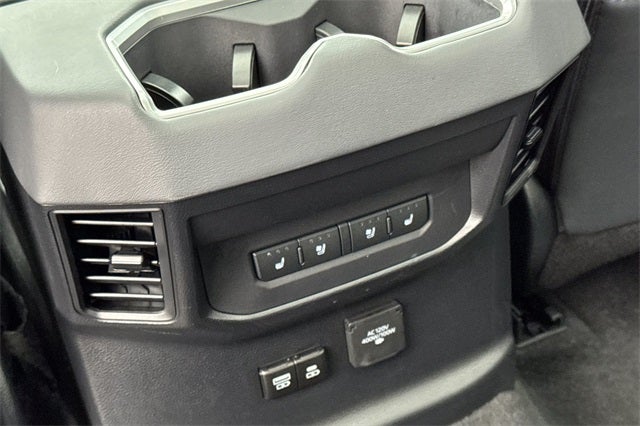 2025 Toyota Tundra Hybrid Platinum