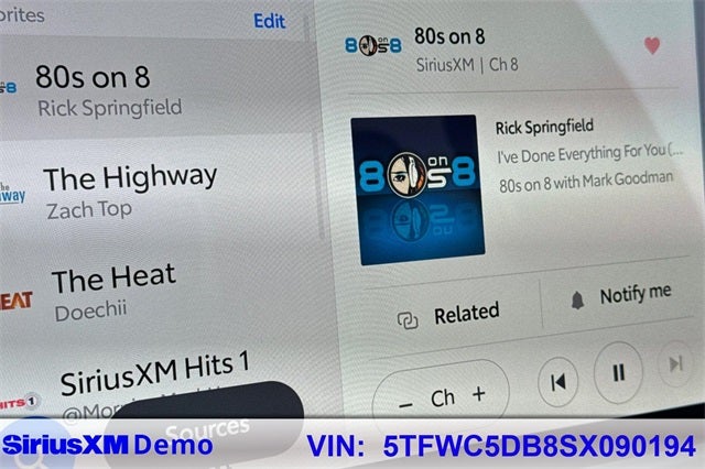 2025 Toyota Tundra Hybrid Platinum