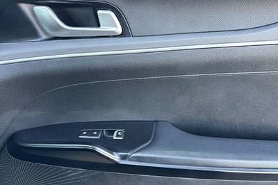 2022 Kia K5 LXS