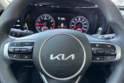 2022 Kia K5 LXS