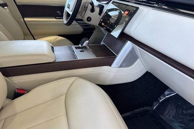 2024 Land Rover Range Rover SE LWB