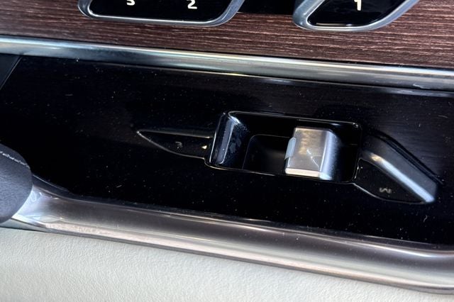 2024 Land Rover Range Rover SE LWB
