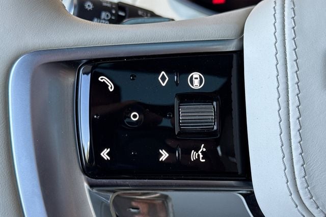 2024 Land Rover Range Rover SE LWB