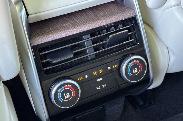 2024 Land Rover Range Rover SE LWB