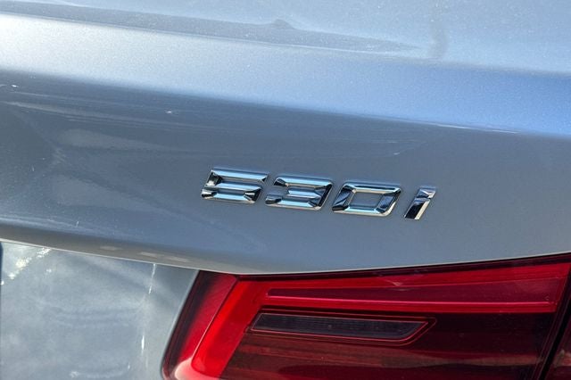 2017 BMW 5 Series 530i
