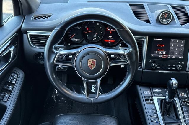 2018 Porsche Macan Base