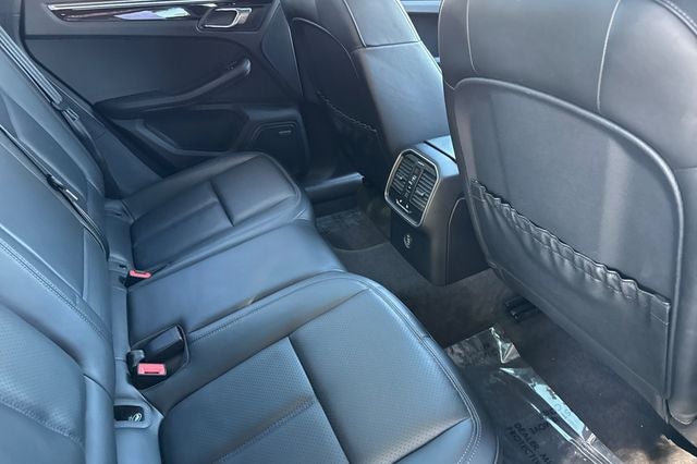 2018 Porsche Macan Base