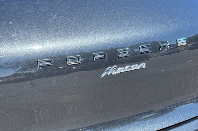 2018 Porsche Macan Base