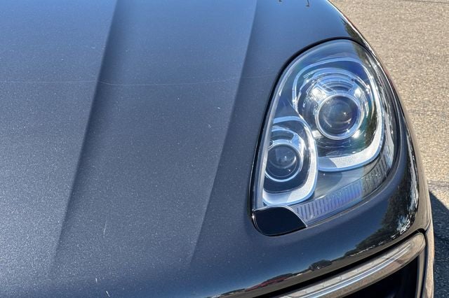 2018 Porsche Macan Base