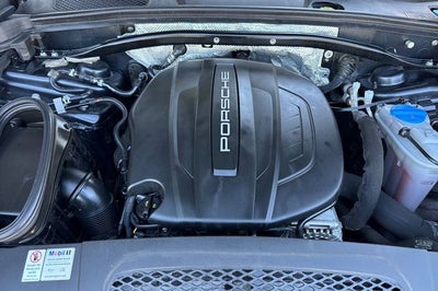 2018 Porsche Macan Base