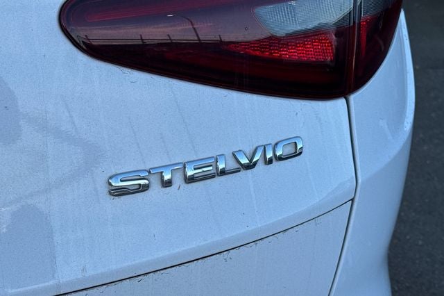 2019 Alfa Romeo Stelvio Ti