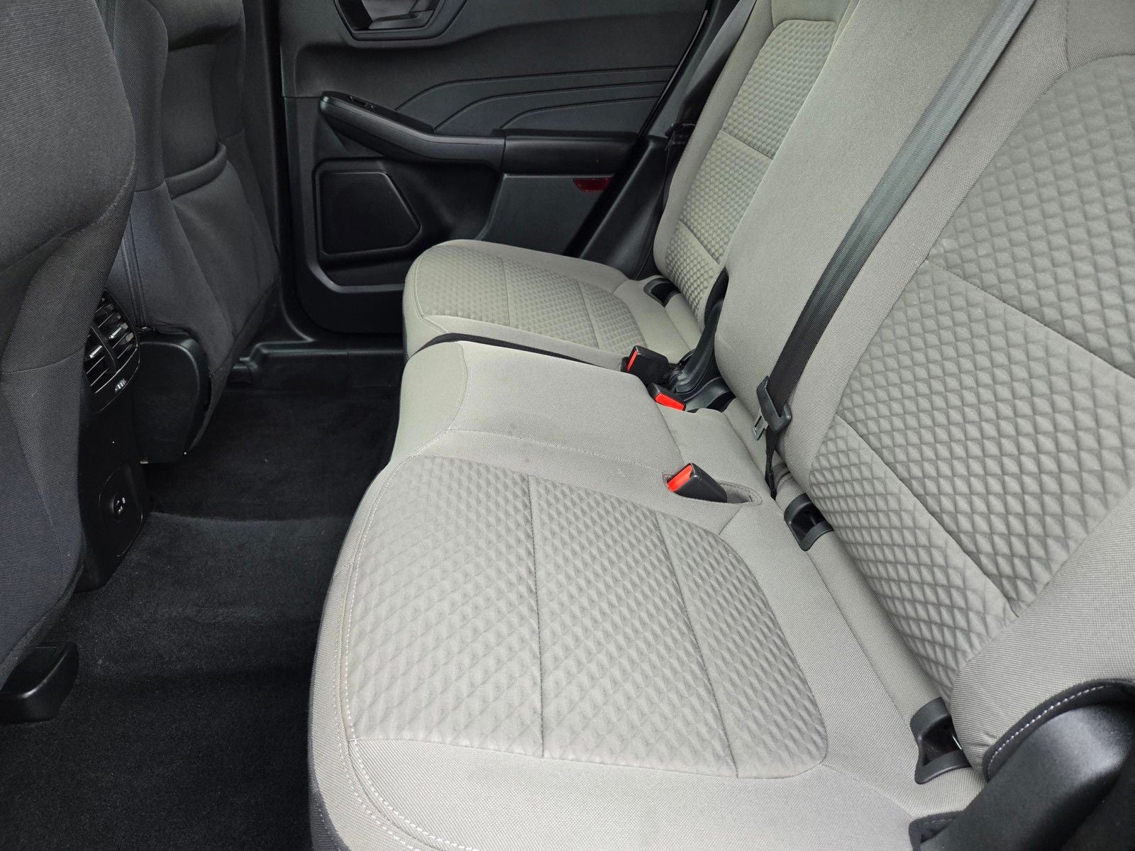 2022 Ford Escape Hybrid SE