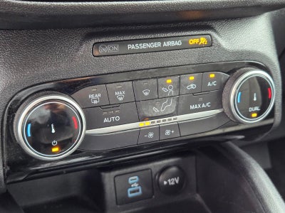 2022 Ford Escape Hybrid SE
