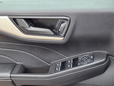 2022 Ford Escape Hybrid SE