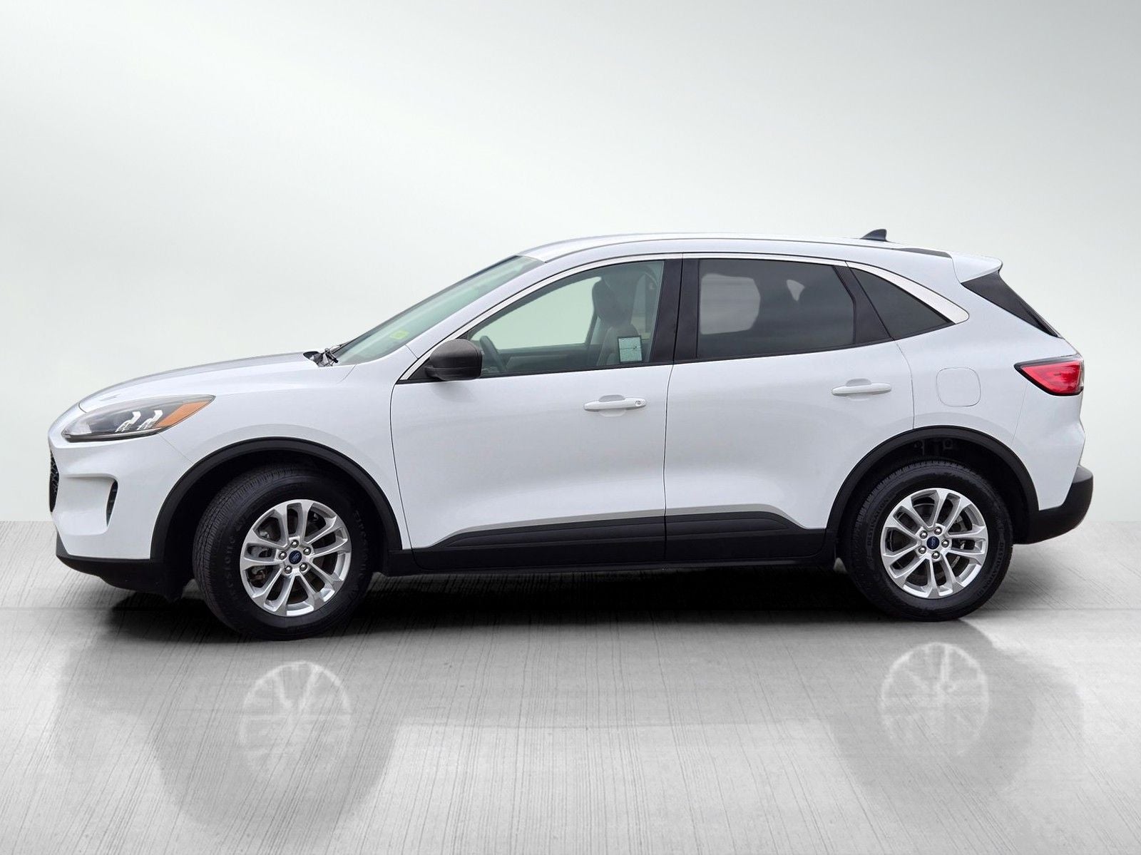 2022 Ford Escape Hybrid SE