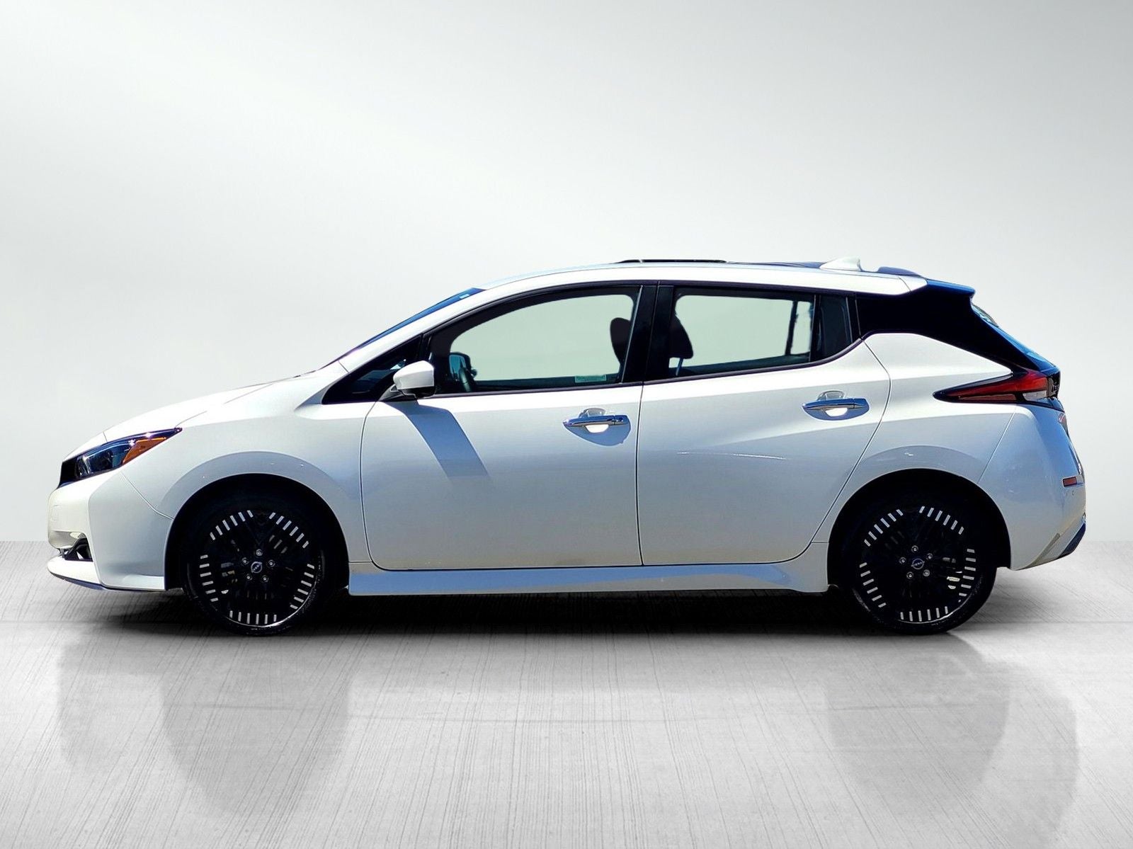 2024 Nissan Leaf SV Plus