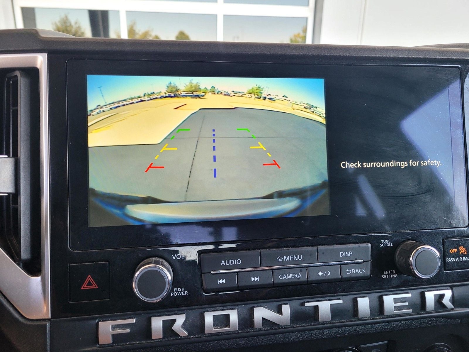 2025 Nissan Frontier SV