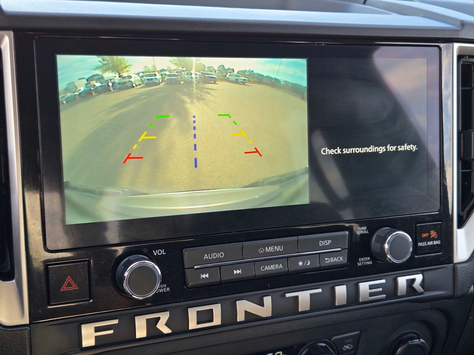 2025 Nissan Frontier SV