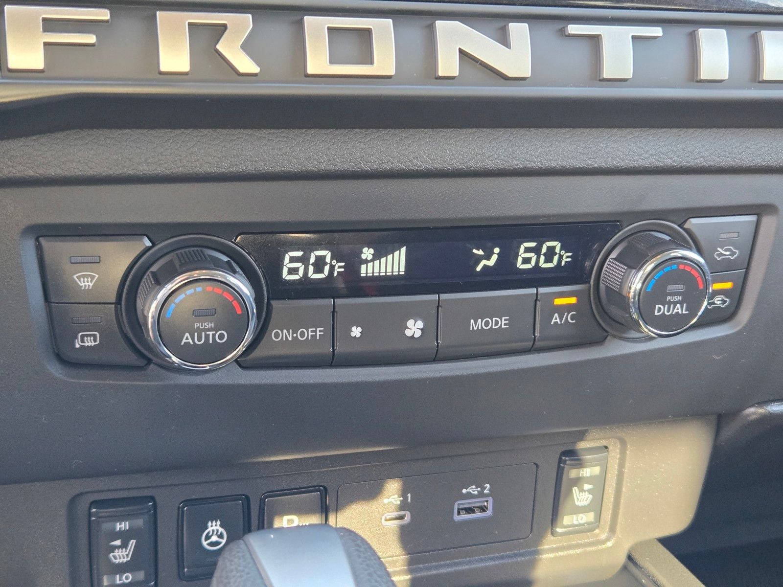 2025 Nissan Frontier SV