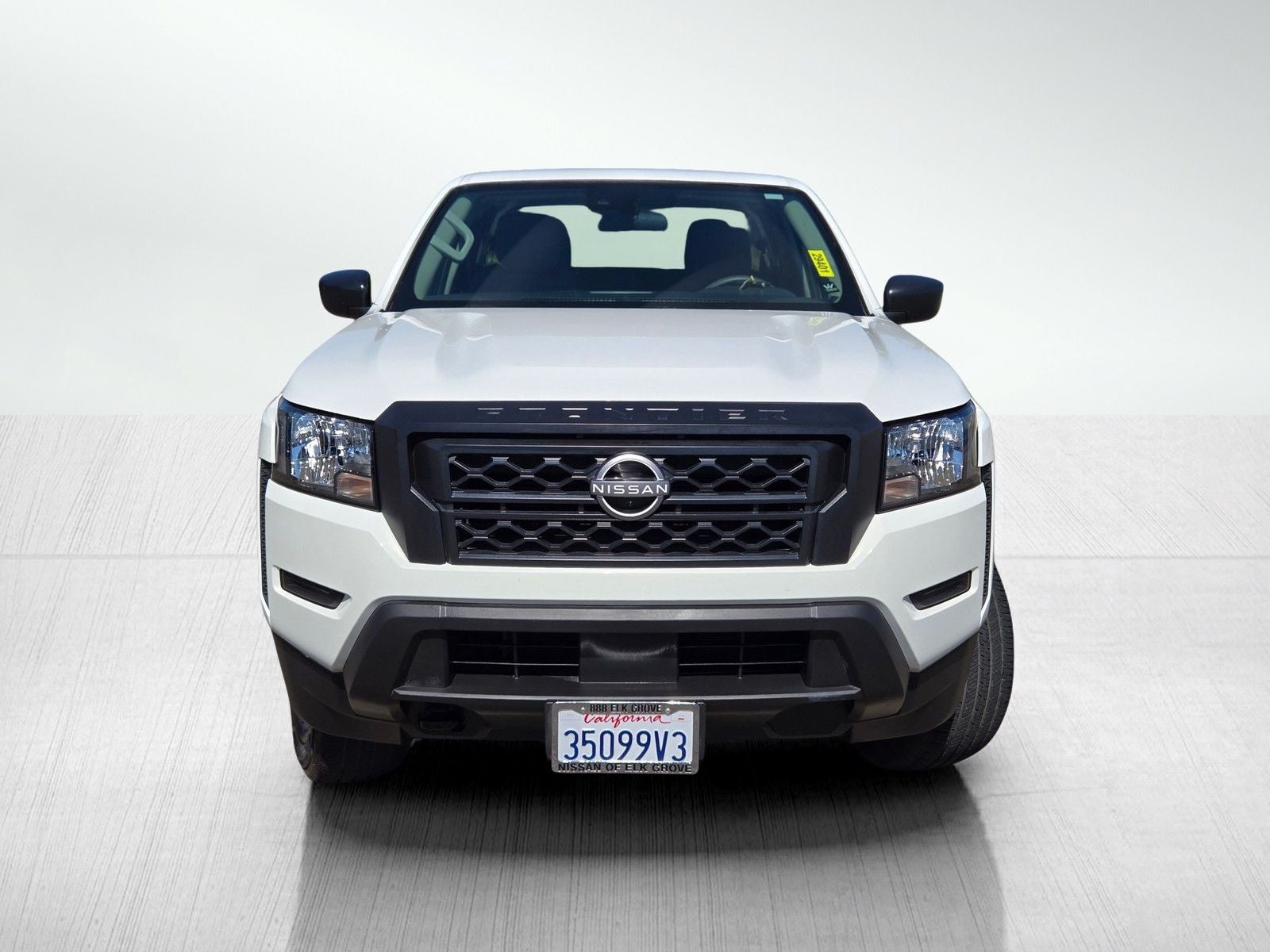 2023 Nissan Frontier S