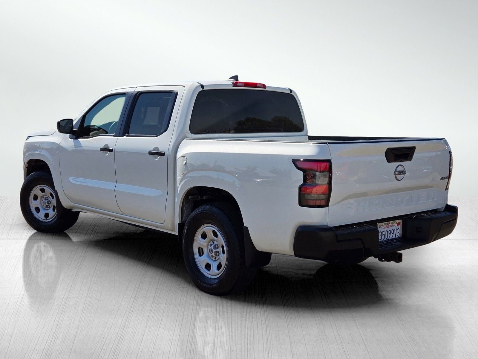 2023 Nissan Frontier S